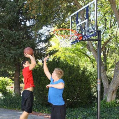 CANASTA BALONCESTO POLICARBONATO LIFETIME PORTÁTIL AJUSTABLE CON TABLERO ALTURA 244-305 CM