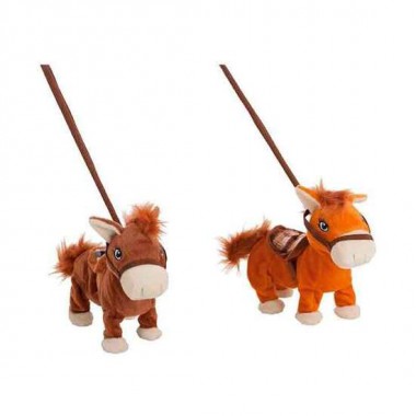 CABALLO 26 CMS. SALE DE PASEO ANDA Y RELINCHA