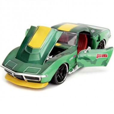 COCHE STREET FIGHTER II CAMMY 1969 CHEVROLET CORVETTE ESCALA 1:24. INCLUYE FIGURA